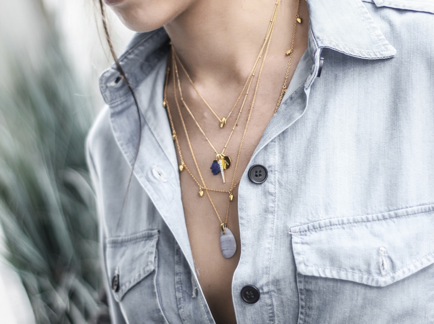 3 Styling Tips to Nail Layered Necklaces Layered Necklaces Fashion